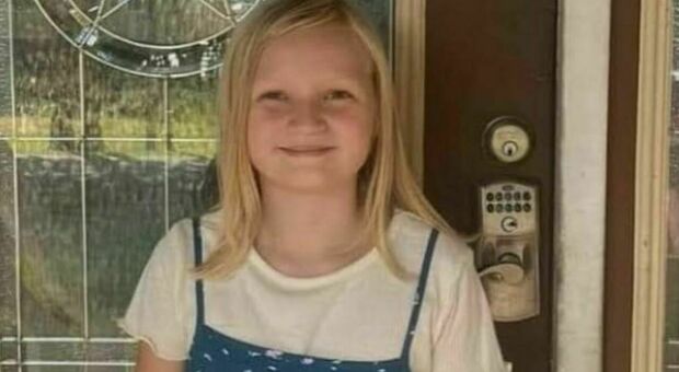 Bambina di 11 anni trovata morta nel fiume: arrestato un amico di famiglia. Il caso di Audrii sconvolge gli Usa