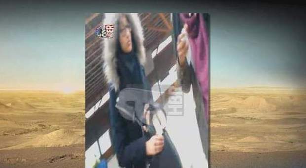 Isis, in un video le ragazzine in fuga. "Sono quasi in Siria"