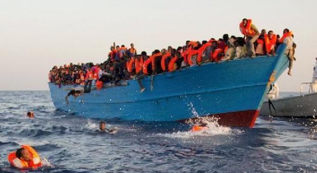 Stop alla fornitura di gommoni e motori fuoribordo alla Libia: è una delle