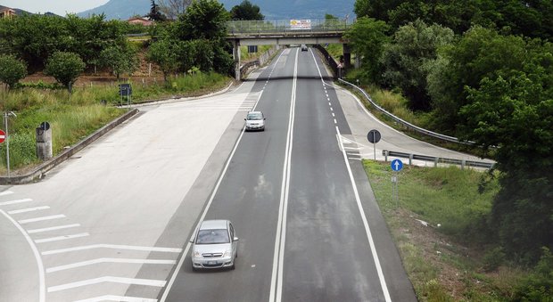 Strade killer in Campania: morto ciclista travolto da automobile