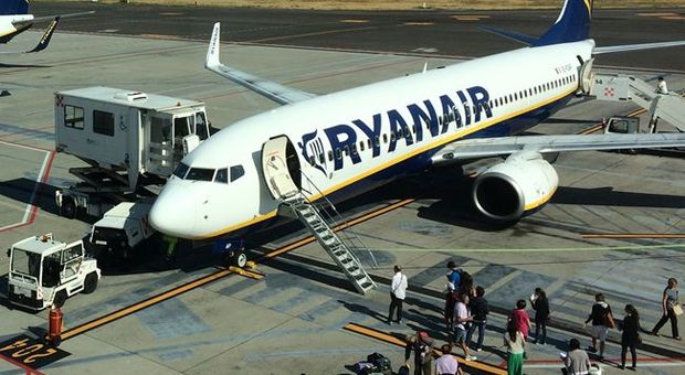 Ryanair pronta a illustrare alle autorità la nuova policy sui bagagli