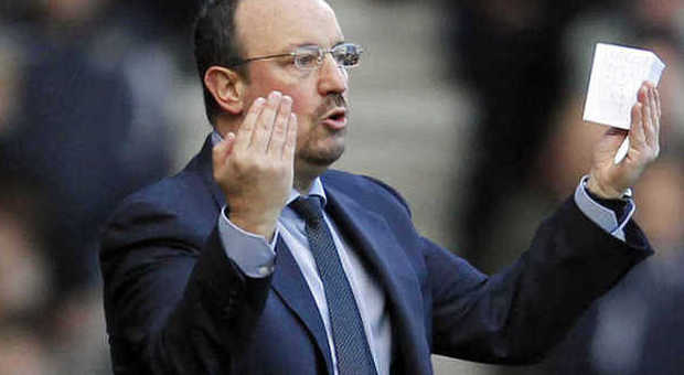 Benitez processa il suo Napoli deludente: squadra a rapporto a Castelvolturno