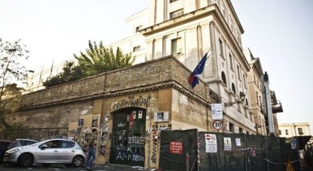 Roma, condannato professore del liceo Cavour: ha molestato e offeso alcune studentesse
