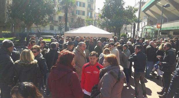 Protesta per la chiusura del Collana la Municipalità: riaprire entro marzo
