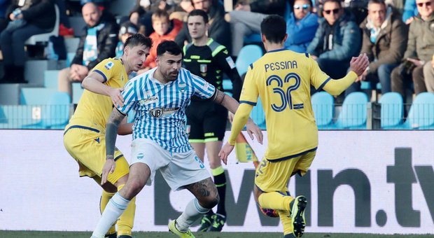 Napoli, sfida all'Inter sul mercato: si rilancia l'asta per Kumbulla