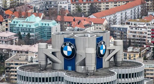 BMW, nuovi investimenti sullo sviluppo delle batterie del futuro