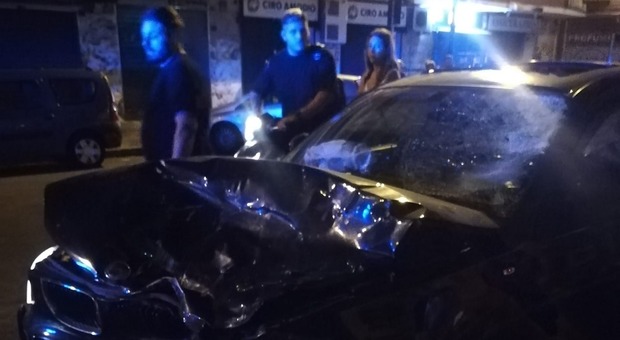 Napoli, incidente mortale a Fuorigrotta: scooter contromano travolto da automobile