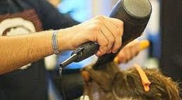A Perugia come negli Usa, poltrone in affitto per i parrucchieri