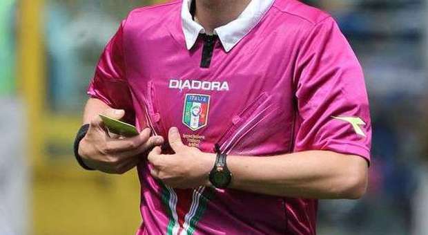 Calcio, serie B. Latina-Pro Vercelli, arbitra il capitolino Federico La Penna