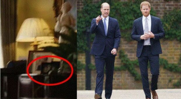 William, Kate e la foto con Harry sul pianoforte di casa: il video inedito di Kensington Palace e quell'omaggio all'odiato" fratello