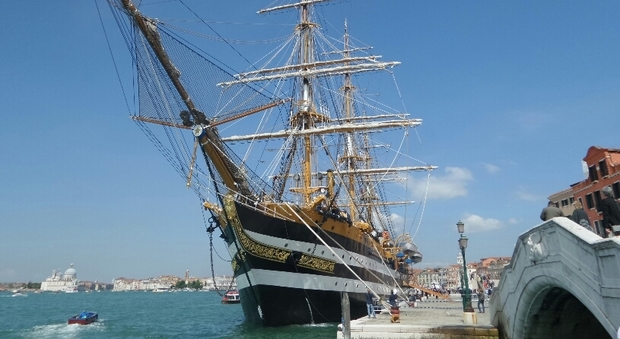 L'Amerigo Vespucci a Venezia