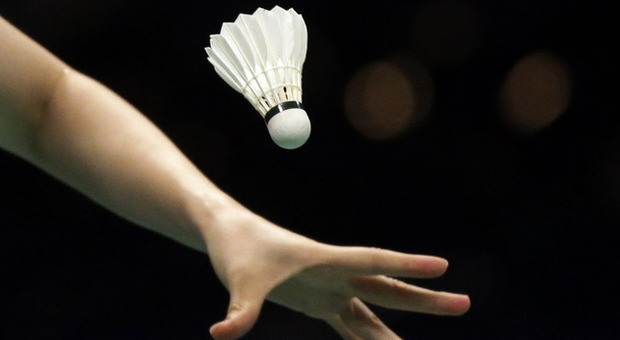 Tragedia sul campo da badminton: 28enne muore di infarto durante torneo