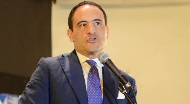 Abuso d'ufficio e camorra: avviso di chiusura indagini per l'ex sindaco di Scafati Aliberti