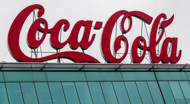 Coca-Cola, trimestrale batte attese. Volumi di marzo tornati a livelli pre-pandemia