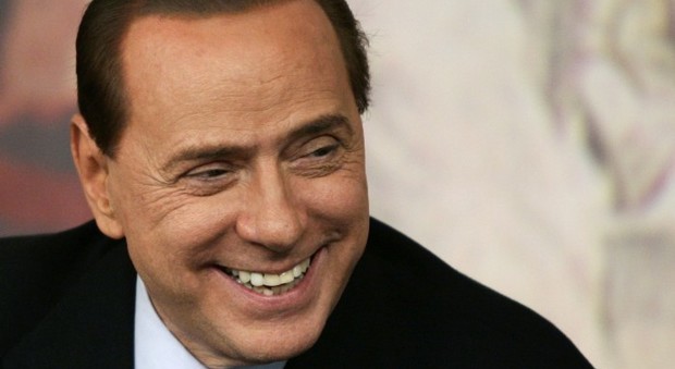 Silvio Berlusconi, all'asta un pranzo con l'ex premier: un cinese offre 30 mila euro