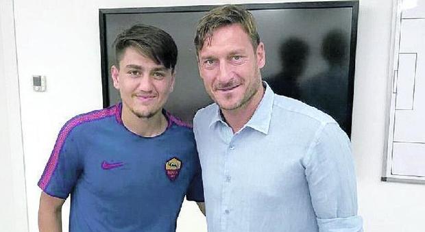 Roma, Totti dirigente: "Mi ha convinto Monchi, sarò sempre e solo Francesco"
