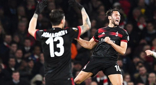 Arsenal-Milan, le pagelle: Ozil fuoriclasse, Calhanoglu segna un gran gol