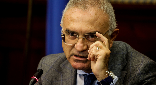 Claudio Palomba prefetto di Napoli: «Rischio infiltrazioni clan, vigileremo su ogni abuso»