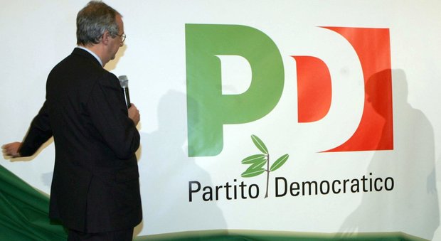Pd, Veltroni alla minoranza: «Il partito ha bisogno di voi»