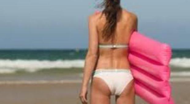 Prova bikini senza cellulite: c'è la liposuzione chimica