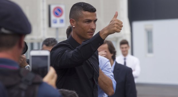 Spagna, Cristiano Ronaldo patteggia con il fisco: multa di 19 milioni per evitare il carcere