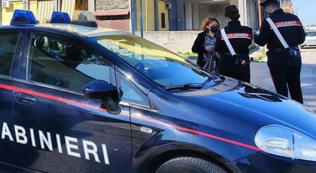 Napoli, 62enne agli arresti domiciliari fermato nel centro commerciale