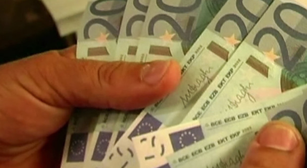 Traffico e produzione di banconote false, sgominata banda italo-francese
