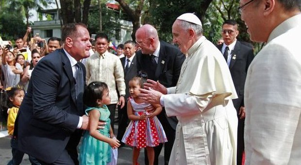 Papa Francesco, la visita nelle Filippine minacciata dal terrorismo e dal tifone
