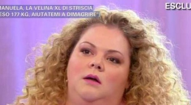 Emanuela, l'ex velina curvy di Striscia, confessa: "Porto la 13esima, voglio dimagrire"