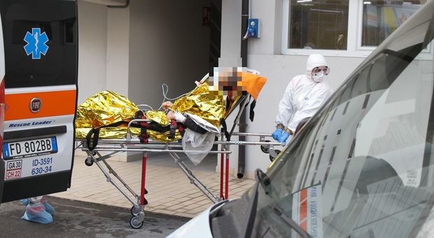 Il Coronavirus uccide ancora: morta una donna 60enne di Castelfidardo. Nelle Marche 996 vittime