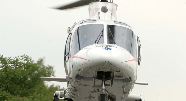 Doppio incidente, Romea chiusa: interviene l'elicottero per i feriti