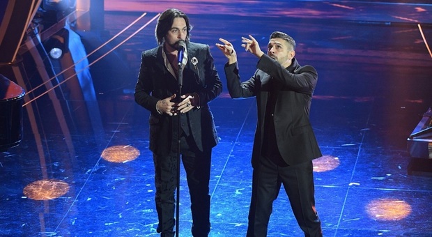 Prima serata Sanremo 2020, la diretta: Amadeus presenta i primi 12 cantanti. Al Bano e Romina gli ospiti più attesi