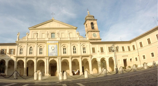 Il vescovo Piemontese: «La promozione della Ternana in serie B sia segno di speranza per la ripresa»