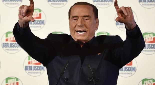 Berlusconi: «Nel giro di alcuni mesi questo governo finirà»