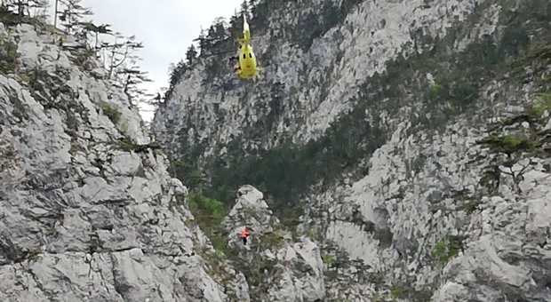 ELISOCCORSO Un uomo e una donna sono stati soccorsi stamattina sulla ferrata degli Alpini