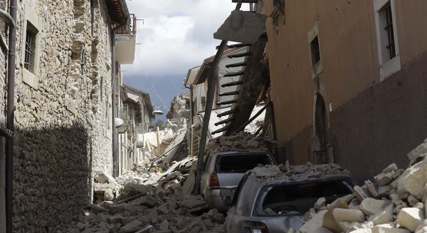 Terremoto, il primo elenco delle vittime identificate nelle Marche