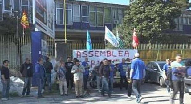 Ascoli, stop allo sciopero ​Gli operai della Prysmian al lavoro