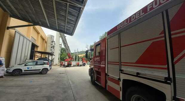 Morte sul lavoro, operaio di 54 anni precipita da 15 metri alla Choncimer di San Severino Marche
