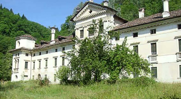 Feltre, nessuno vuole comprare villa Bellati: ora costa "soltanto" 250mila euro
