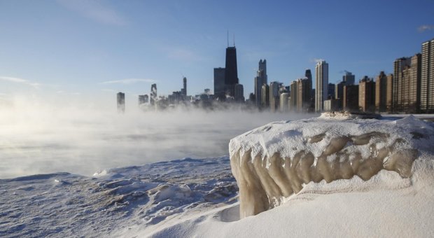Usa al gelo: -50°C, aerei a terra. E Chicago diventa "Chiberia"
