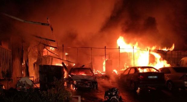 Georgia, incendio in un hotel: 12 vittime