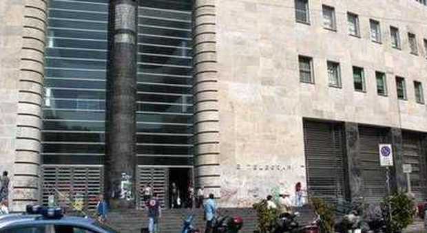 Allarme bomba alle poste di Napoli: pacco sospetto in area "pagamenti"