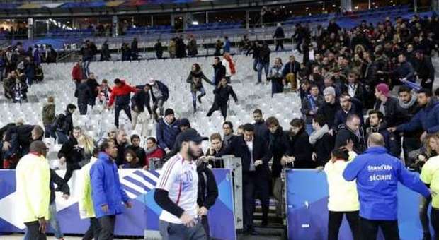 "I kamikaze dello Stade de France arrivati in Europa coi barconi"