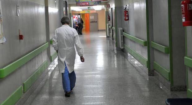 Tre nuove postazioni di terapia intensiva all'ospedale di Casarano. Filograna dona 100mila euro. Il Gruppo Morelli tre ventilatori al Fazzi