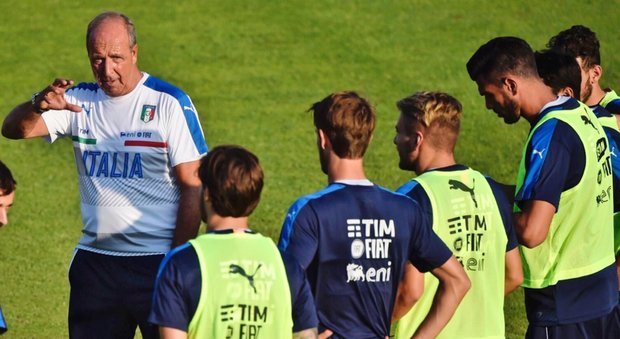 Italia, prove anti Francia: Ventura sceglie De Rossi regista. Verratti in panchina