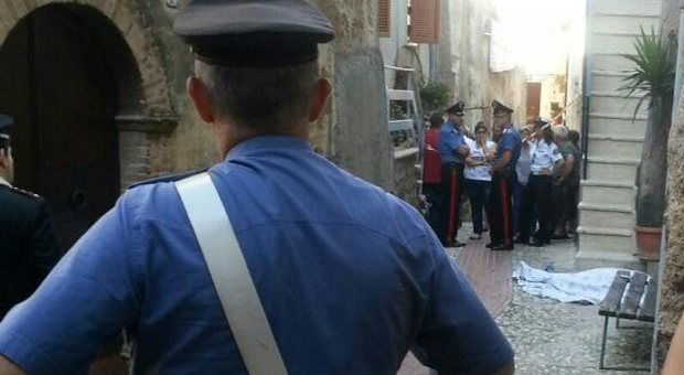 Rieti, donna uccisa a coltellate L'omicida resta in isolamento Sabato alle 17 i funerali