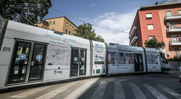 Viale Tiziano: «Rumore, guasti e traffico in tilt, la nostra vita stravolta dal tram»