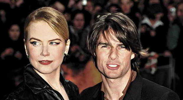 "Tom Cruise spiava la moglie Nicole Kidman, le fece mettere il telefono sotto controllo"