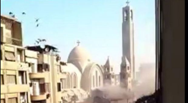 Il Cairo, l'Isis rivendica l'attentato alla chiesa copta