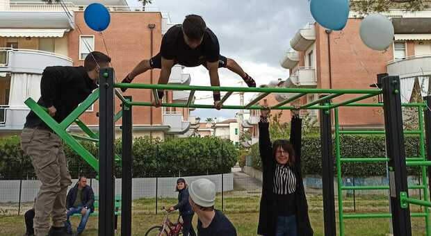 Un parco attrezzato a Porto d'Ascoli per praticare il calisthenics